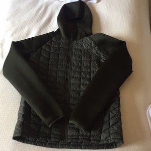 NORTH FACE Quilted Lightweight Puffer Down Jacket